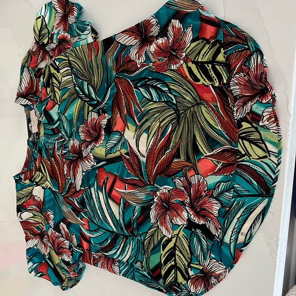 LOFT Tops - Jungle print shirt